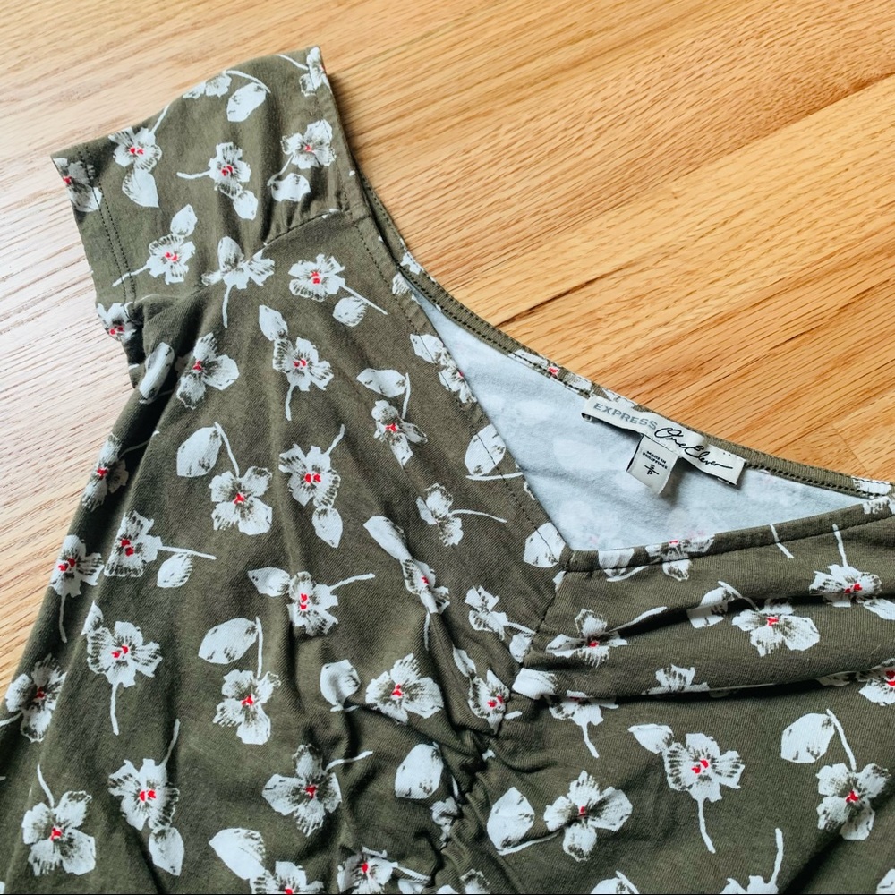 Express Crop Top - Picture 4 of 4
